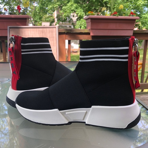 DKNY- Sock Sneakers- Size 8 - Picture 4 of 5